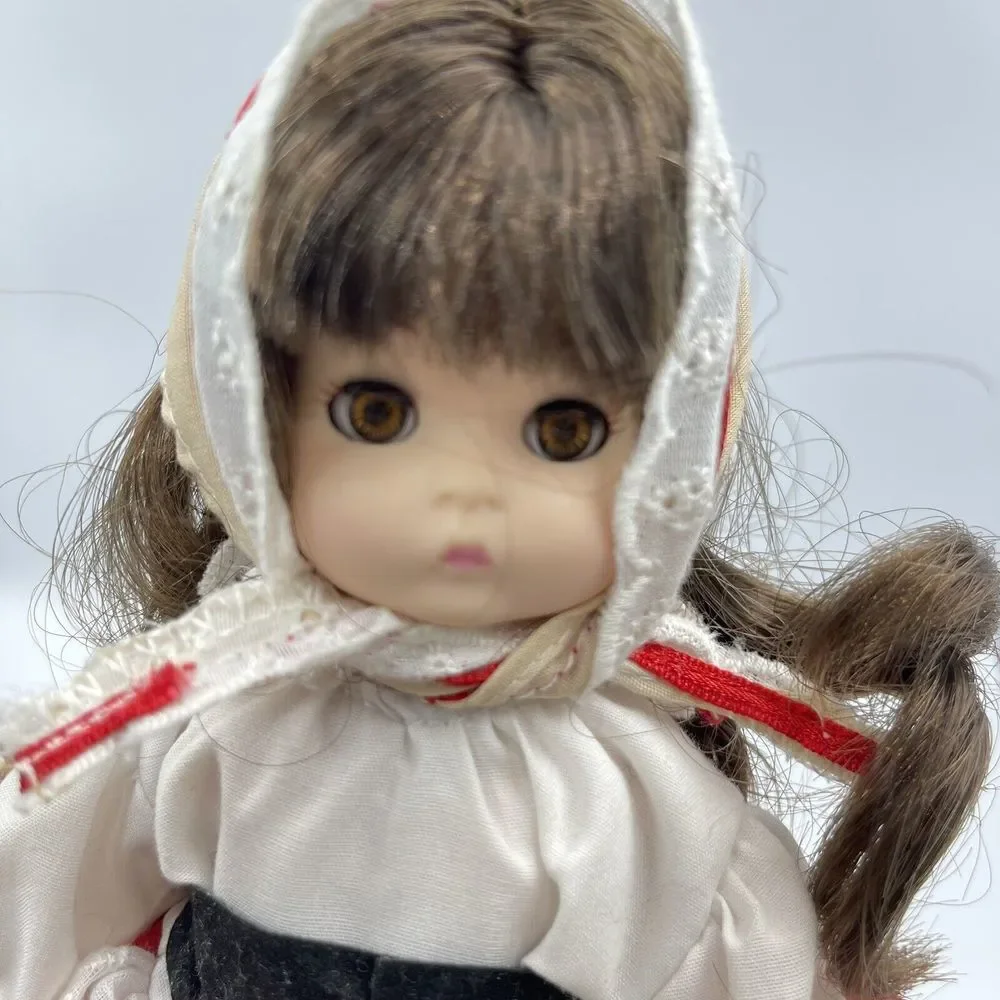 Effanbee Girl 8